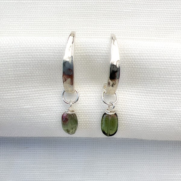 Discover the natural radiance and rainbow of colors of this tantalizing gemstone.   Effortlessly go from classic “work mode” looks to lightweight weekend layers. The translucent green & pink gems hang delicately from shimmery ear wires for a piece of wearable art. Simple and Beautiful Elegance.